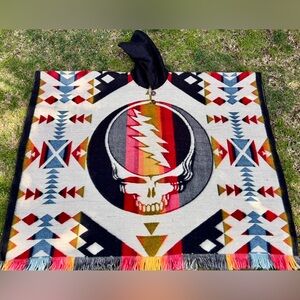 Grateful  Dead Alpaca Wool poncho, unisex One size, hooded, made in Ecuador